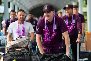 Midnight curfew imposed on England cricketers
