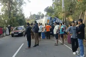 Bus Accident in Haldummulla - Driver Killed, Eight Injured