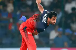 Bhuvneshwar Kumar Scripts IPL History