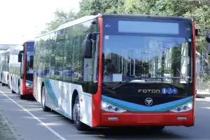 Private Bus Owners Allege Rs. 7 Billion Waste in Metro Bus Project
