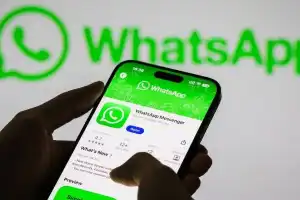 WhatsApp Tests ‘Contact Hub’ Feature to Show Who’s Online in One Place