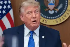 Trump Signals Readiness for New Military Strikes Against Iran