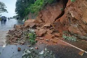 Red - Level Landslide Warning Issued for Parts of Kandy, Kegalle and Nuwara Eliya